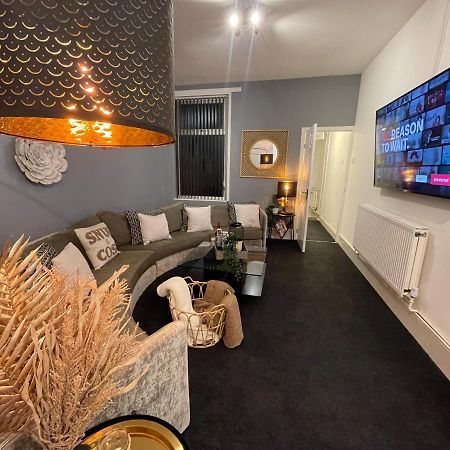 Urban 3 Bedroom Home In Kings Heath-Great Location 伯明翰 外观 照片