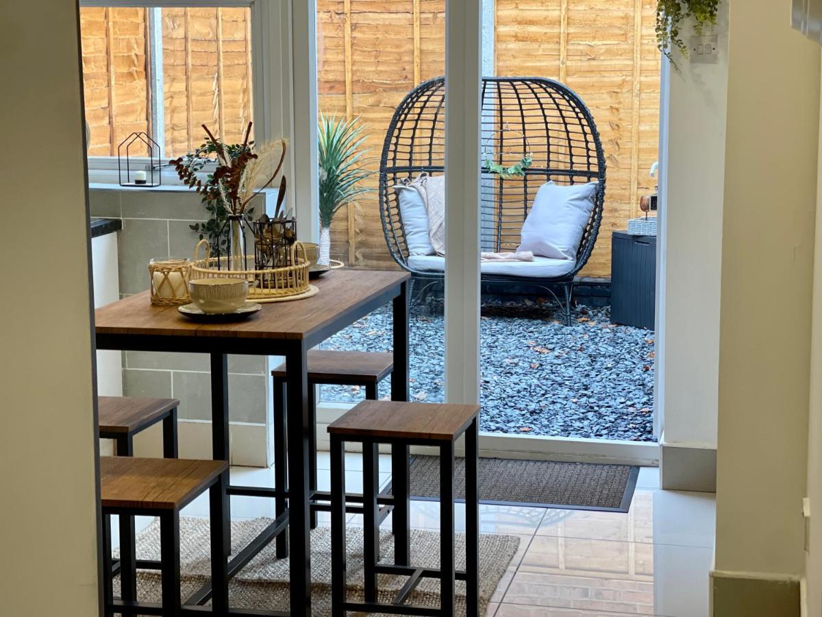 Urban 3 Bedroom Home In Kings Heath-Great Location 伯明翰 外观 照片