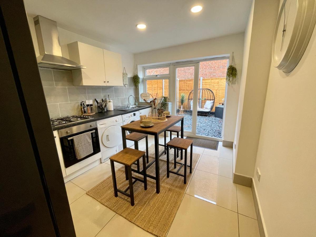 Urban 3 Bedroom Home In Kings Heath-Great Location 伯明翰 外观 照片