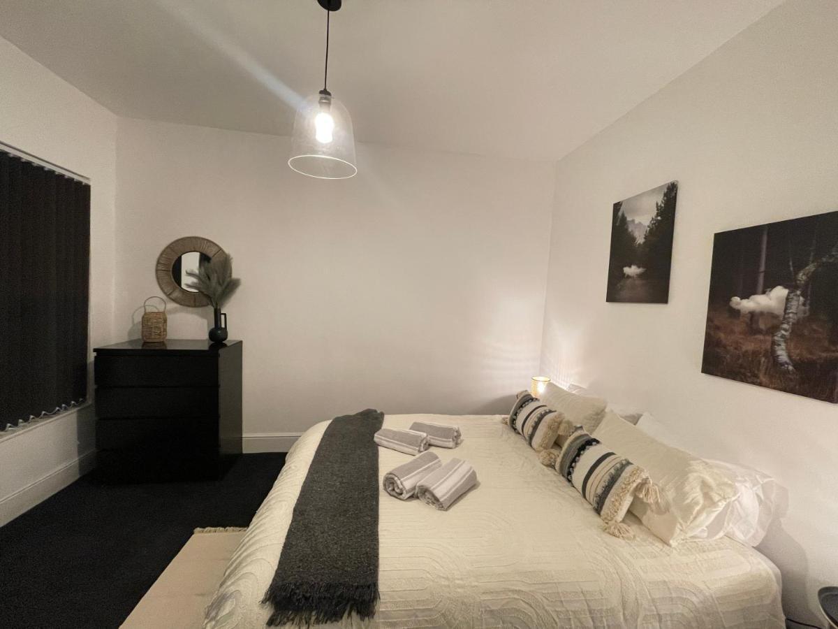 Urban 3 Bedroom Home In Kings Heath-Great Location 伯明翰 外观 照片