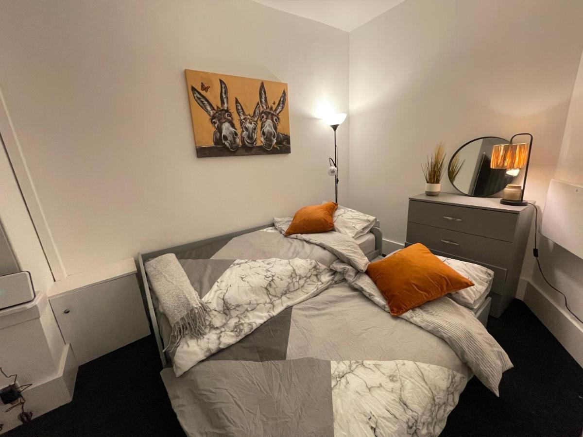 Urban 3 Bedroom Home In Kings Heath-Great Location 伯明翰 外观 照片