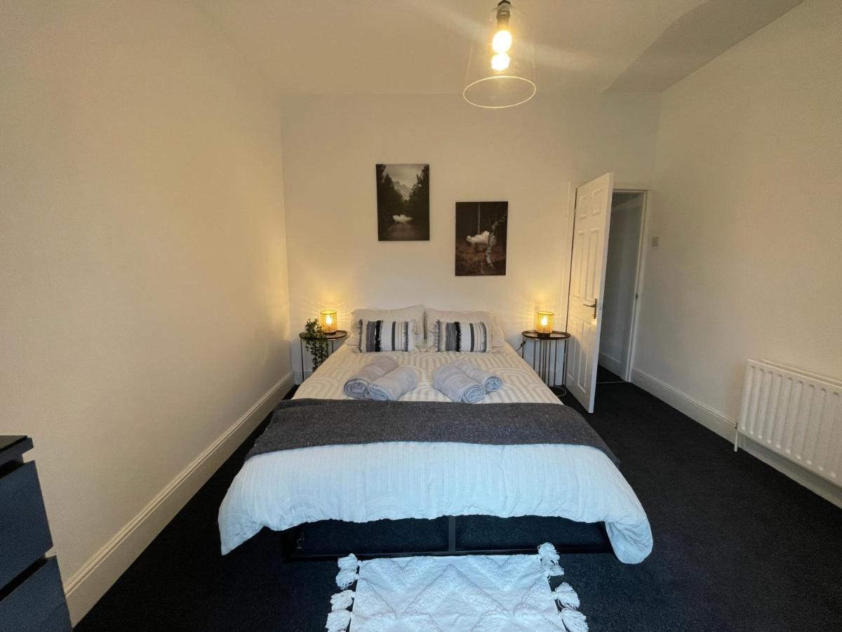 Urban 3 Bedroom Home In Kings Heath-Great Location 伯明翰 外观 照片